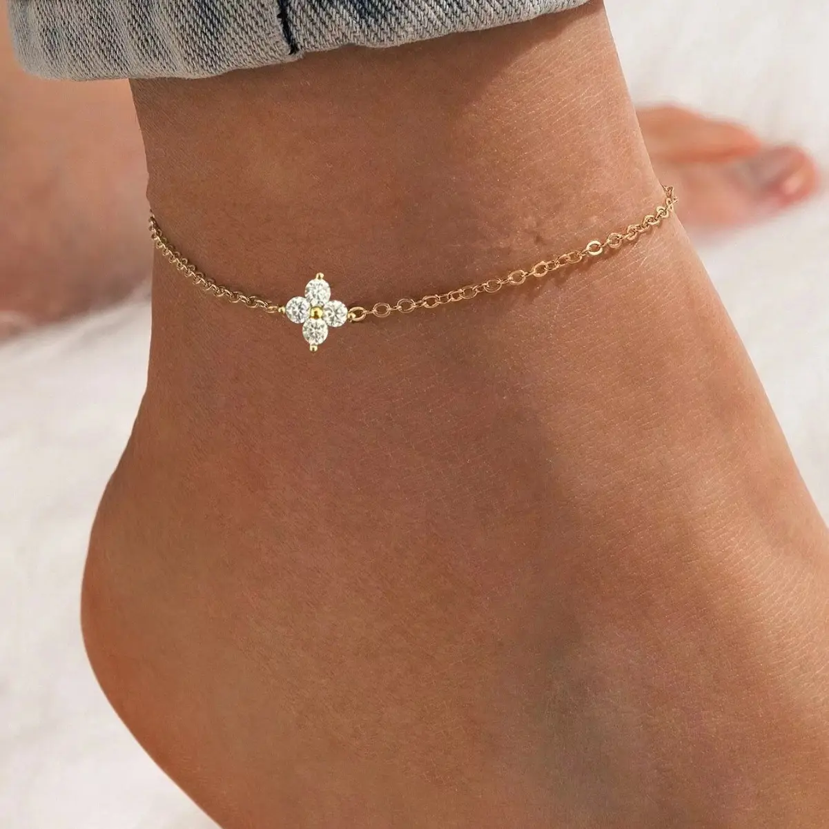 HOJA Zircon 18K Gold Plated Clover Anklet