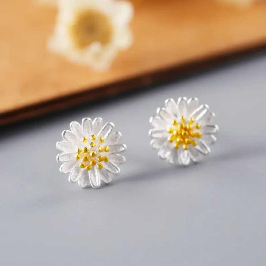 MARGARITA White Daisy Flower Sterling Silver