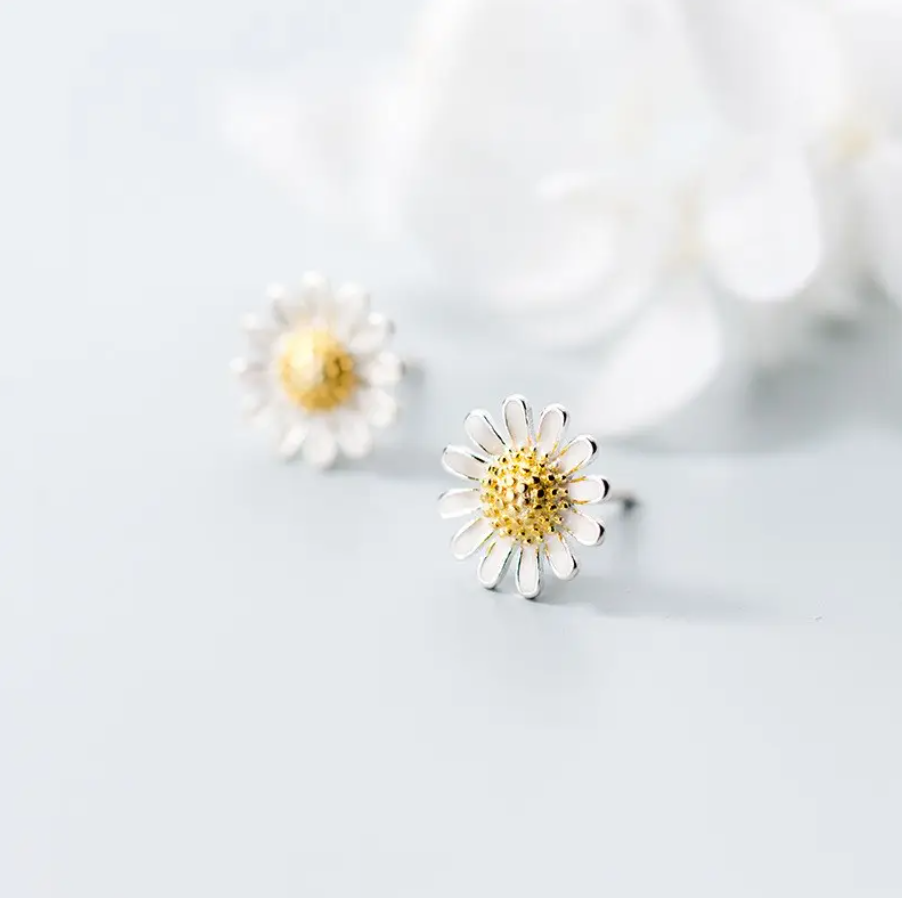 MARGARITA White Daisy Flower Sterling Silver